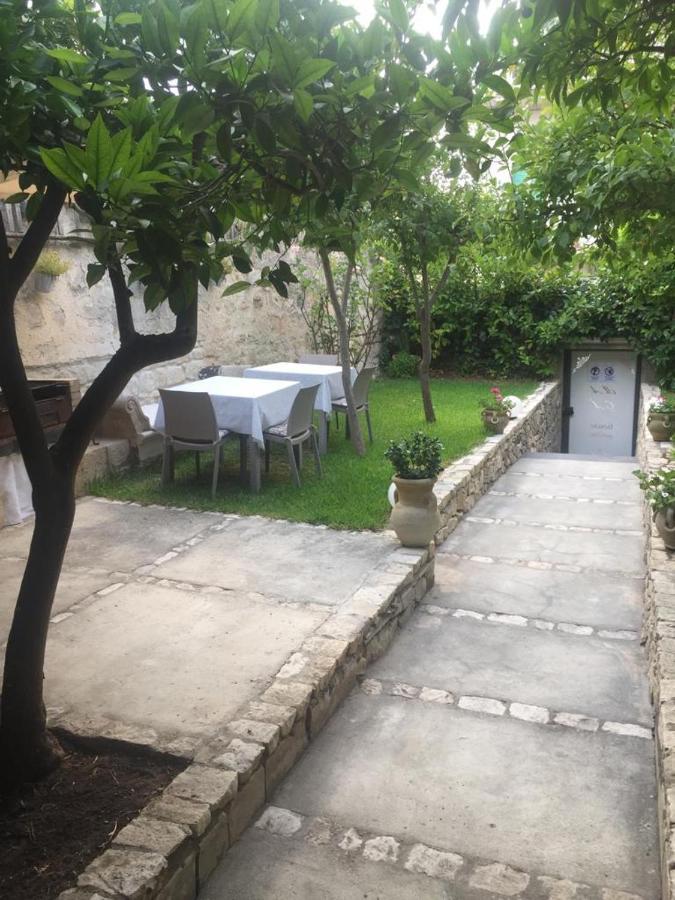 House Garden Modica Apartment Екстериор снимка